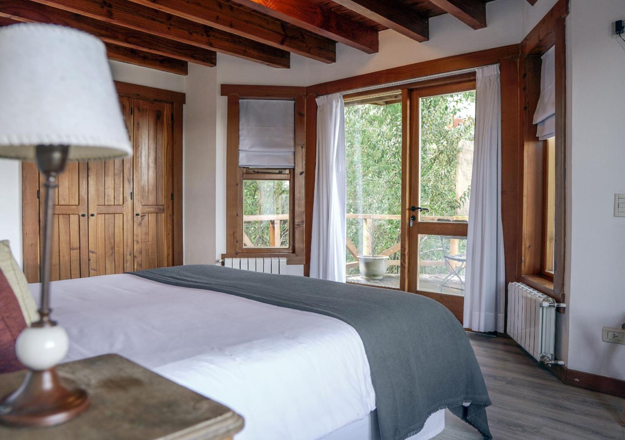 El Bosque By Dot Tradition Villa La Angostura Exterior photo